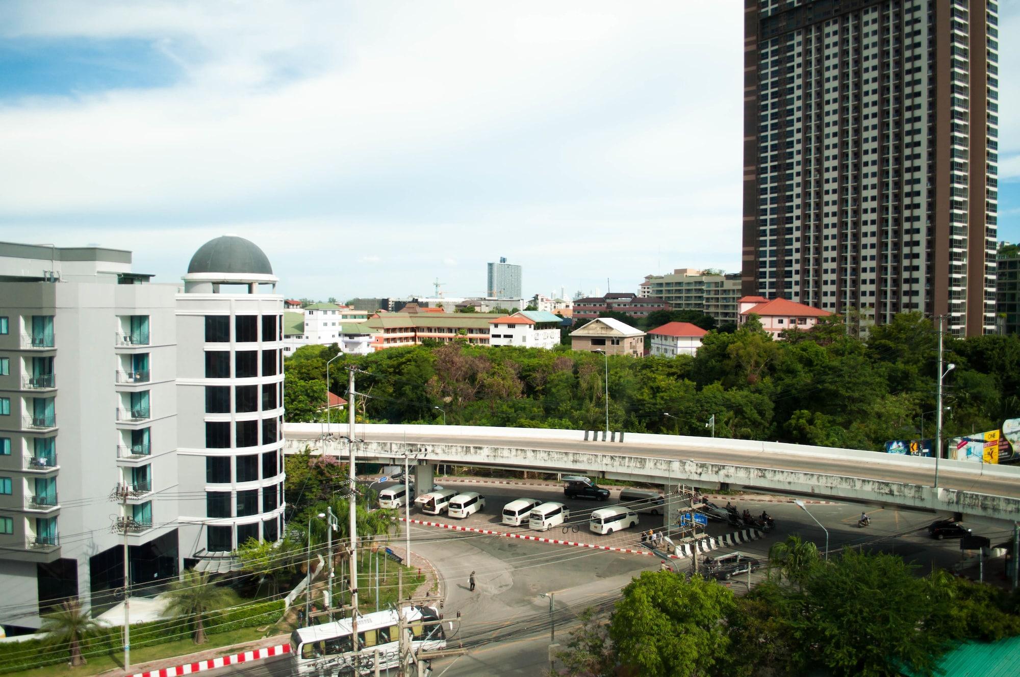 Signature Pattaya Hotel Kültér fotó